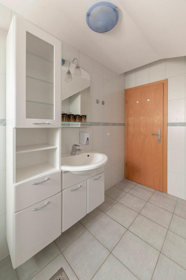 מדבודה Apartma Metka מראה חיצוני תמונה